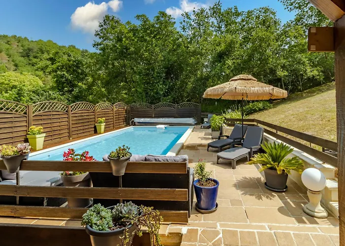 Les Gaps En Perigord Noir * Aubas